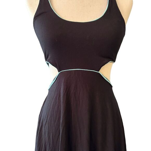 Victoria's Secret Women's Black Cutout‎ Fit & Flare Midi Dress Size Extra Small - Picture 10 of 10